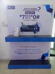 Teller stand
